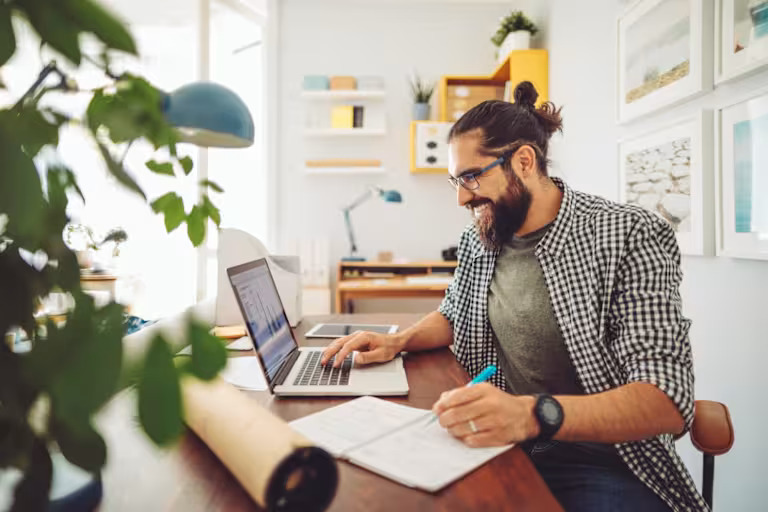 How to Write a Strong Hook for a College Essay That Stands Out